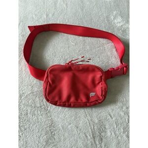Fabletics The Belt Bag, Adjustable Waist Size - Heated‎ Red